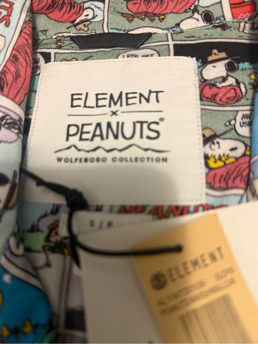 Element Peanuts Comic Panel Button-Down Shirt NWT Size Small - Picture 6 of 9